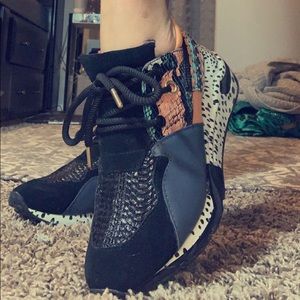 Steve Madden Sneakers